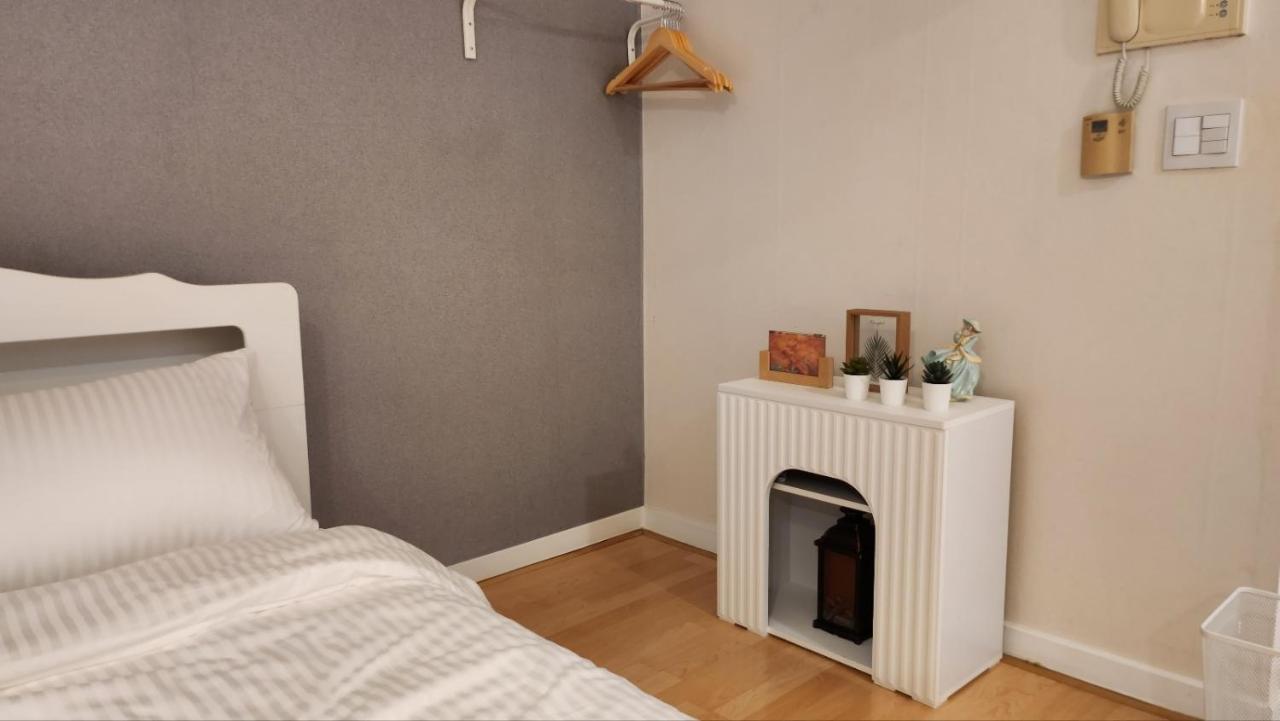 Winsome_Hongdae Apartment Seoul Ngoại thất bức ảnh